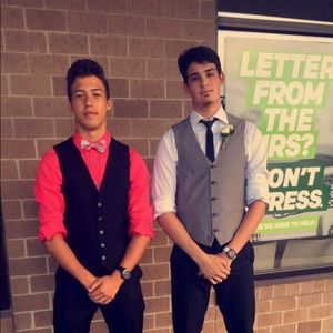 Meet your Posher, Phillip