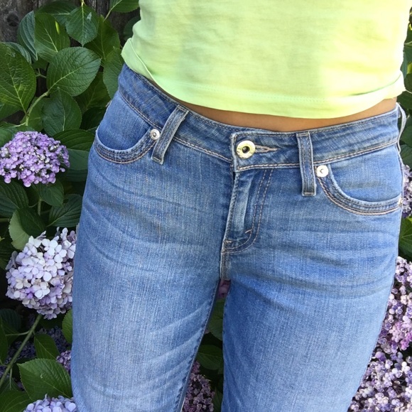 Levi's Cropped Jeans - Picture 3 of 5