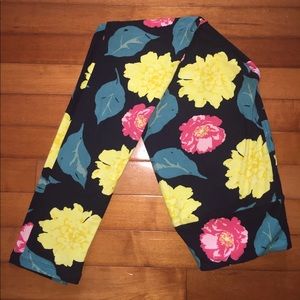 Lularoe OS Floral Leggings