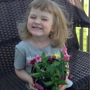 Meet your Posher, Laura