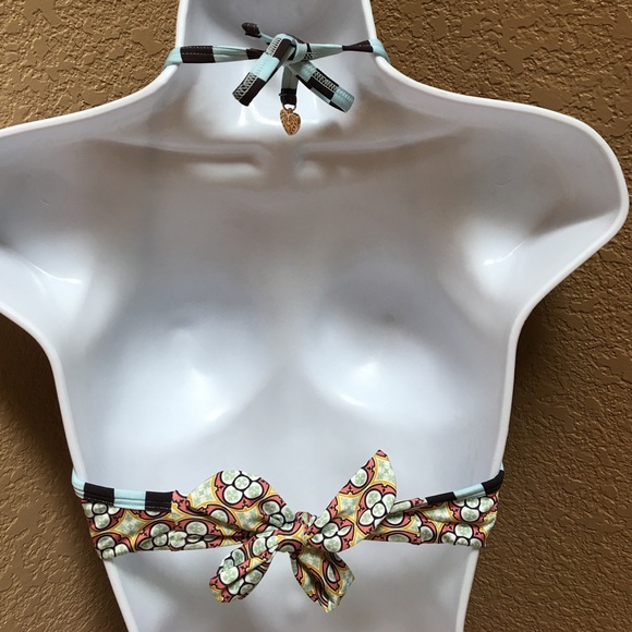 Beso de Sal Bikini Top - Picture 4 of 7