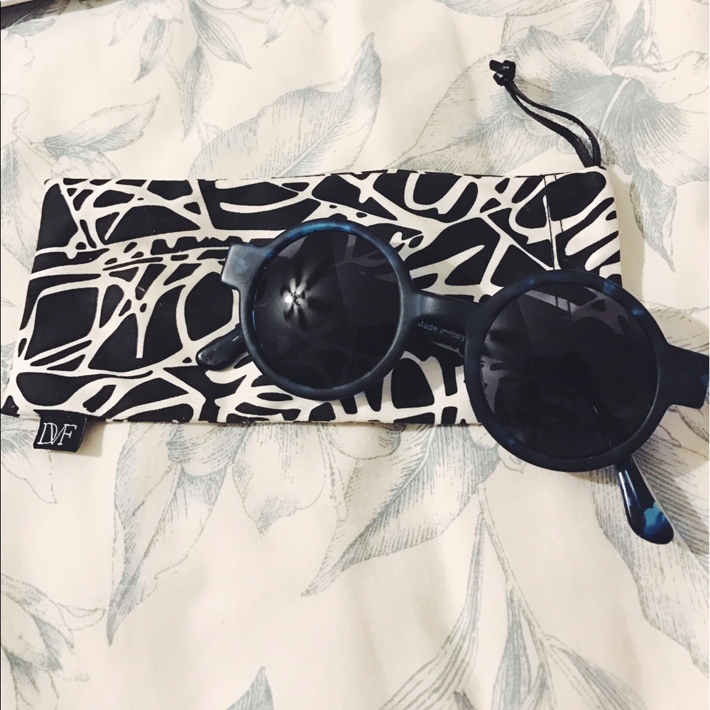 ROBERT LA ROCHE CIRCLE SUNGLASSES