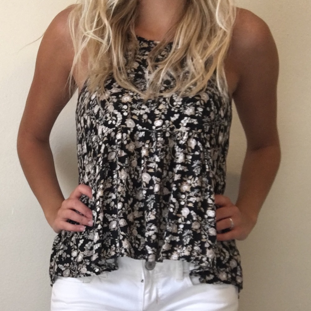 AMERICAN EAGLE floral flowy racerback