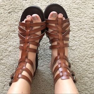 gladiator sandals light brown three tier