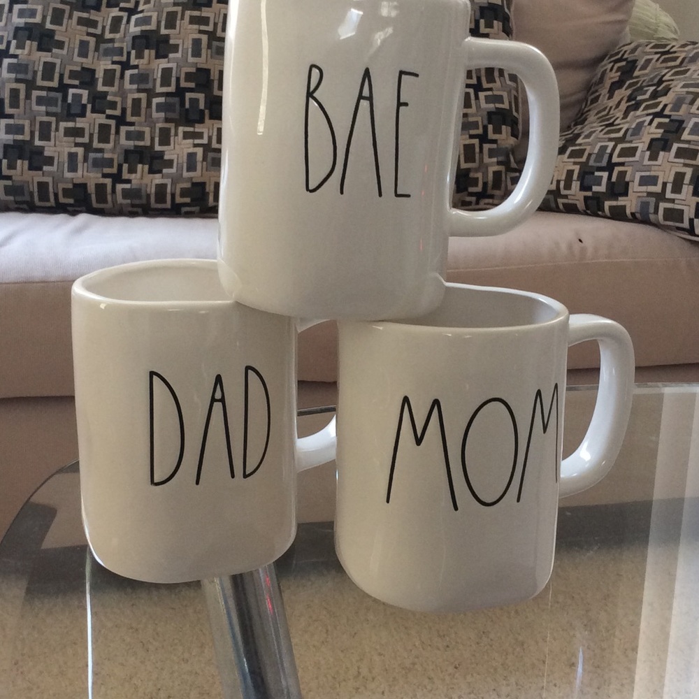 Rae Dunn mugs