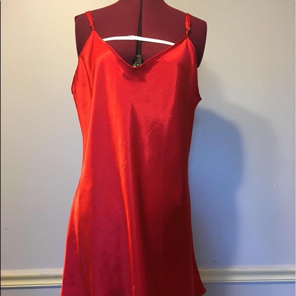 🥀VINATGE🥀 Kylie Jenner Inspired Red Slip Dress