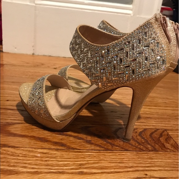 Sparkled Stiletto - Picture 2 of 2