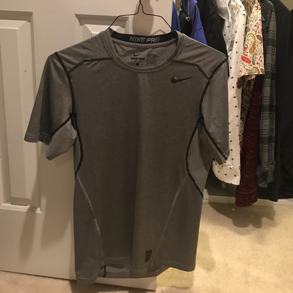 Nike pro short sleeve