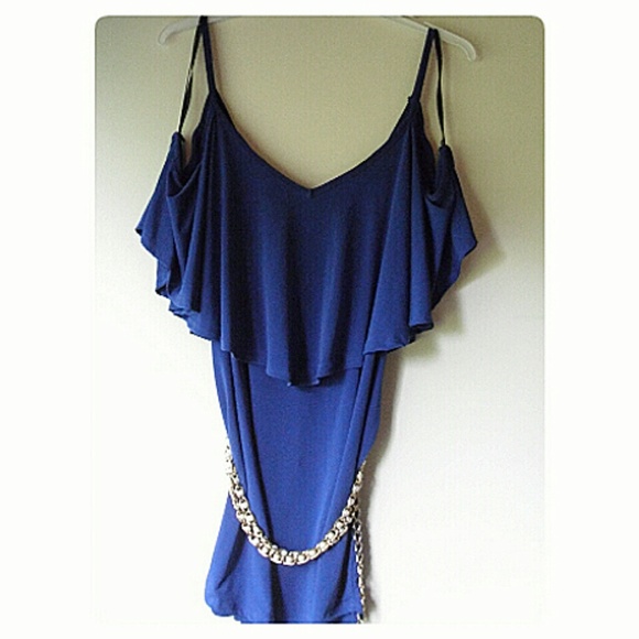 PLUS SIZE BLUE OFF SHOULDER W/ CHAIN BELT💙 - Picture 4 of 6