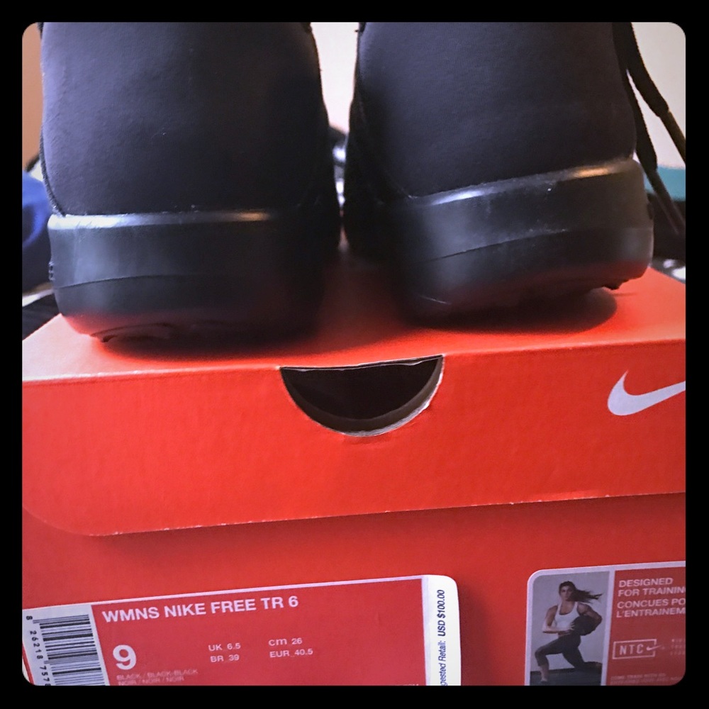 Woman's Nike sneakers