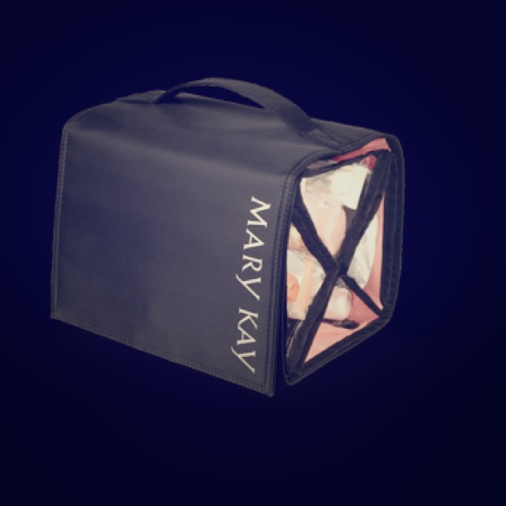 Travel roll up bag