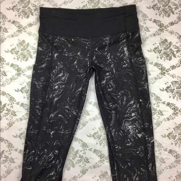NWNT Lululemon speed tight II Full on Luxtreme sz4 - Picture 2 of 6