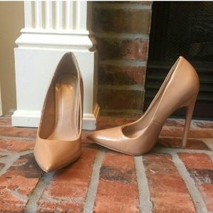 Re poshing. Heels to high for me.. Using same pict