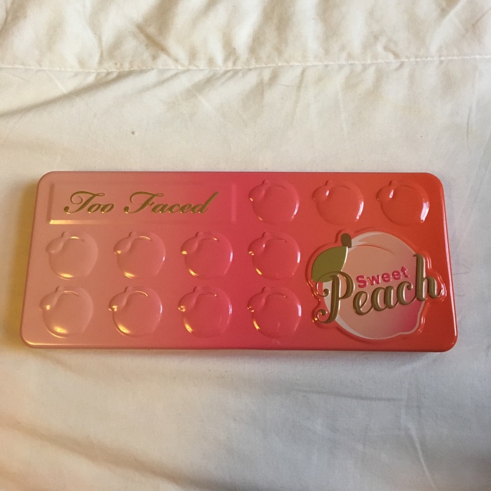 Too faced peach palette