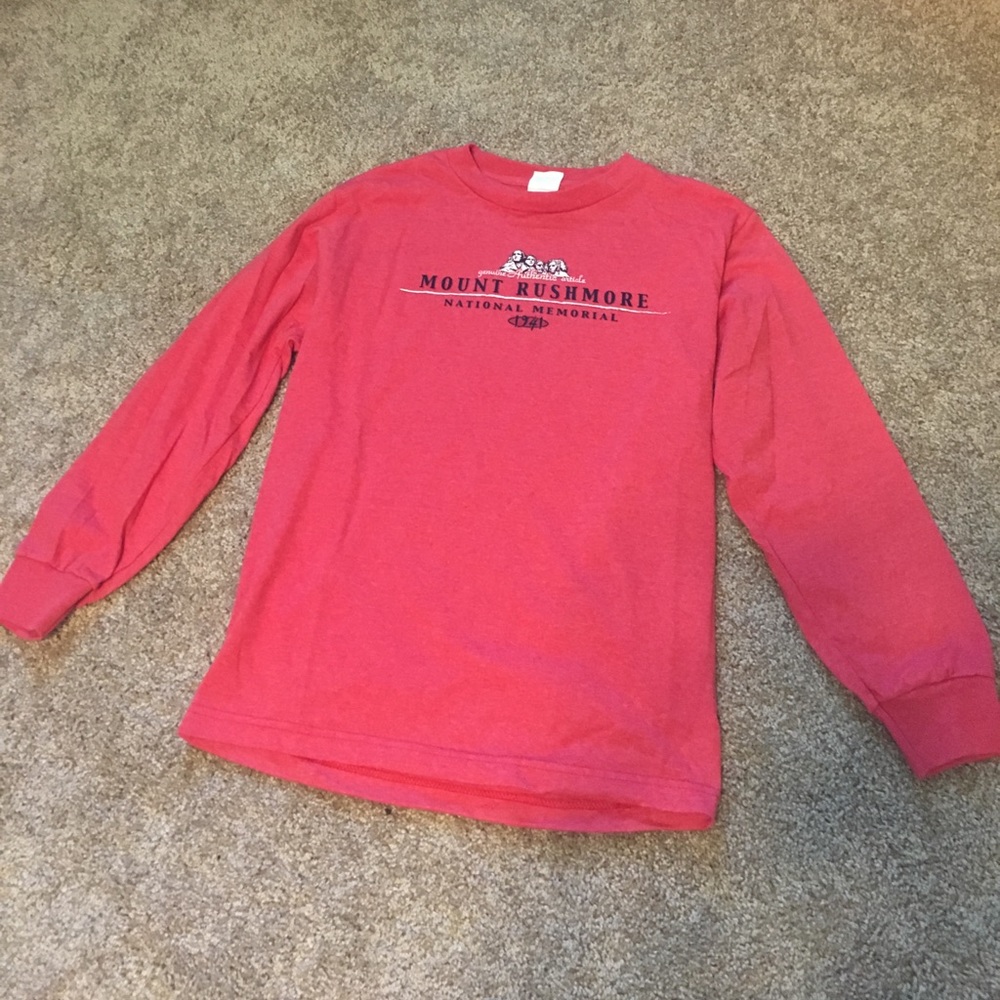 Red tee