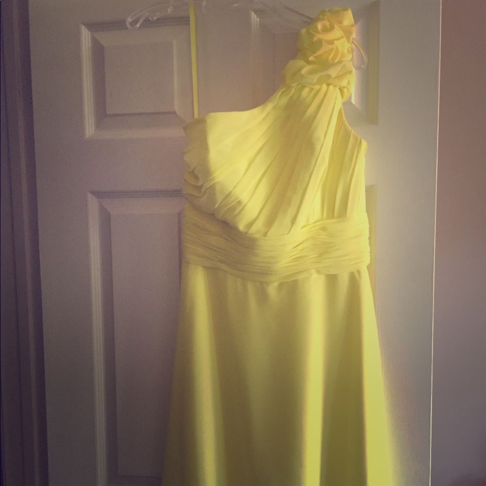 Yellow one shoulder dress