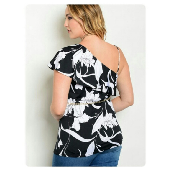 PLUS SIZE ONE SHOULDER TOP WITH BELT!💗 - Picture 2 of 7