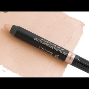 NUDESTIX Magnetic Eye Color in Angel