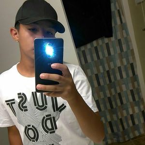 Meet your Posher, Dominic