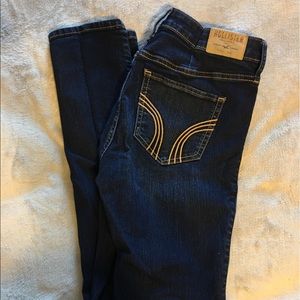 👖Hollister Co. High Waist Dark Wash Jeans