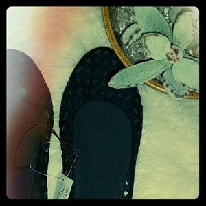 NWT Laser Cut Geometric H&M Flats