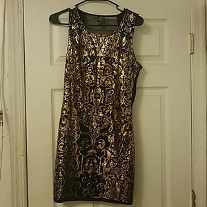 Gorgeous 2B Babe black and gold dress