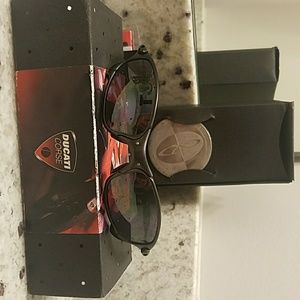 Oakley Ducati Juliet Sunglasses