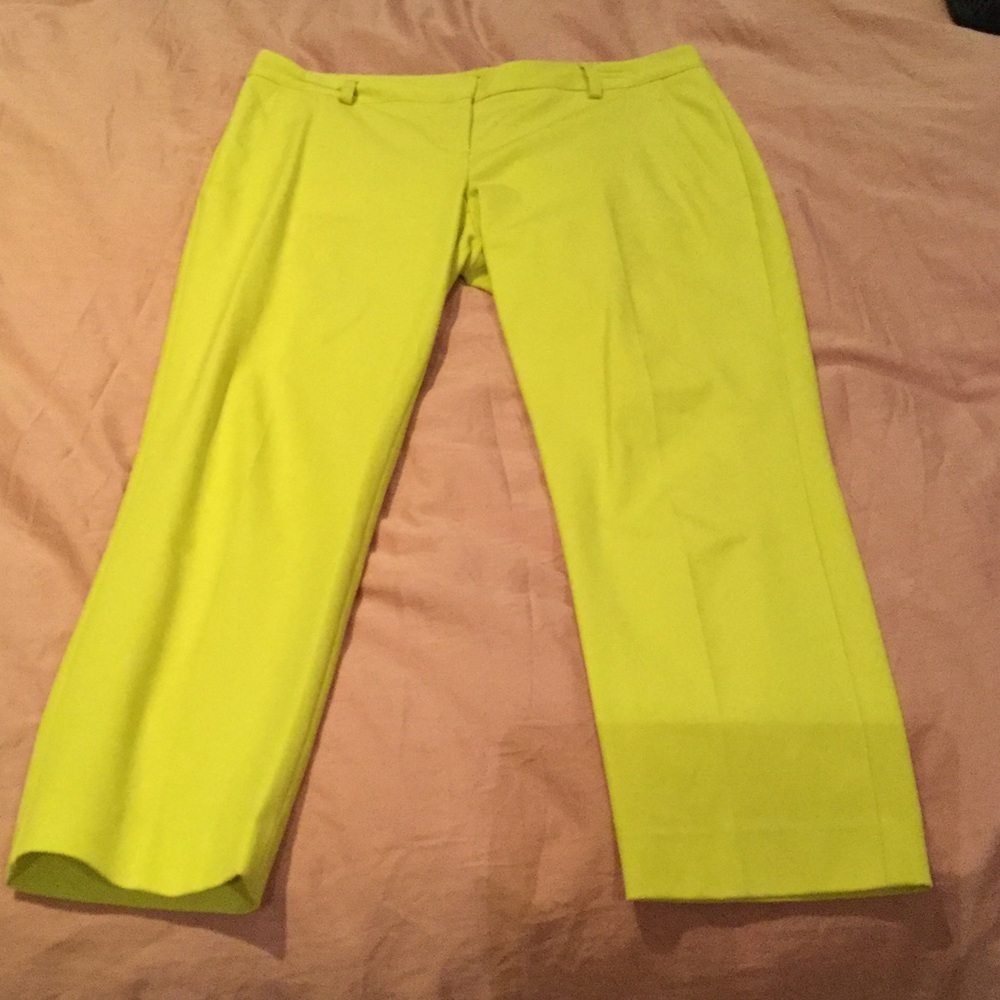 Theory lemon yellow cotton Capri pants!