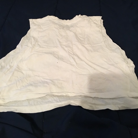 FOREVER 21 White Betty Boop Crop Top - Picture 2 of 2