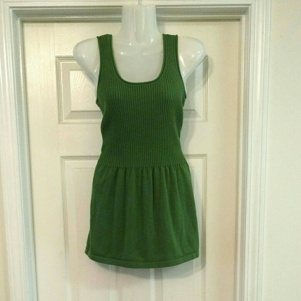 Sleeveless Knit Flare Blouse