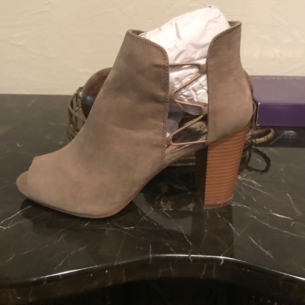 BRAND NEW madden girl open toed booties