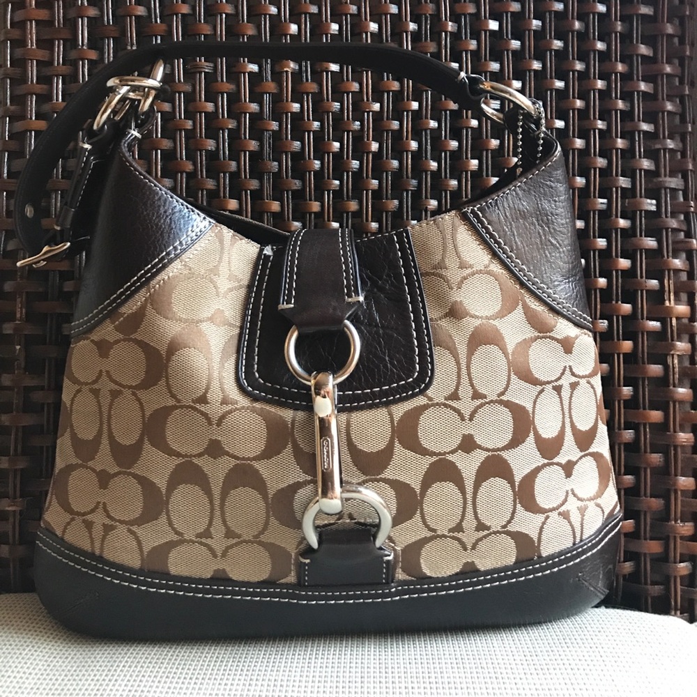 ‼️NEW LISTING‼️Coach Signature Jacquard Bag