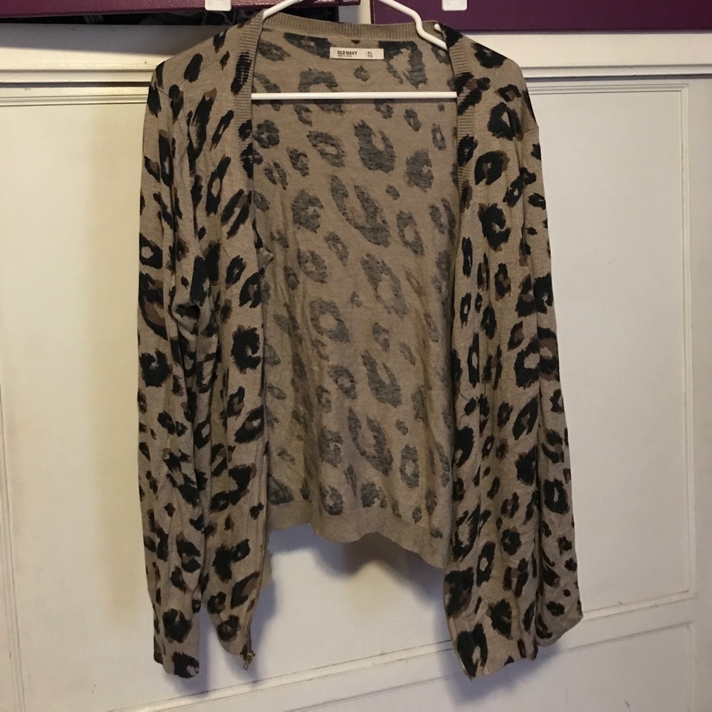 Leopard sweater