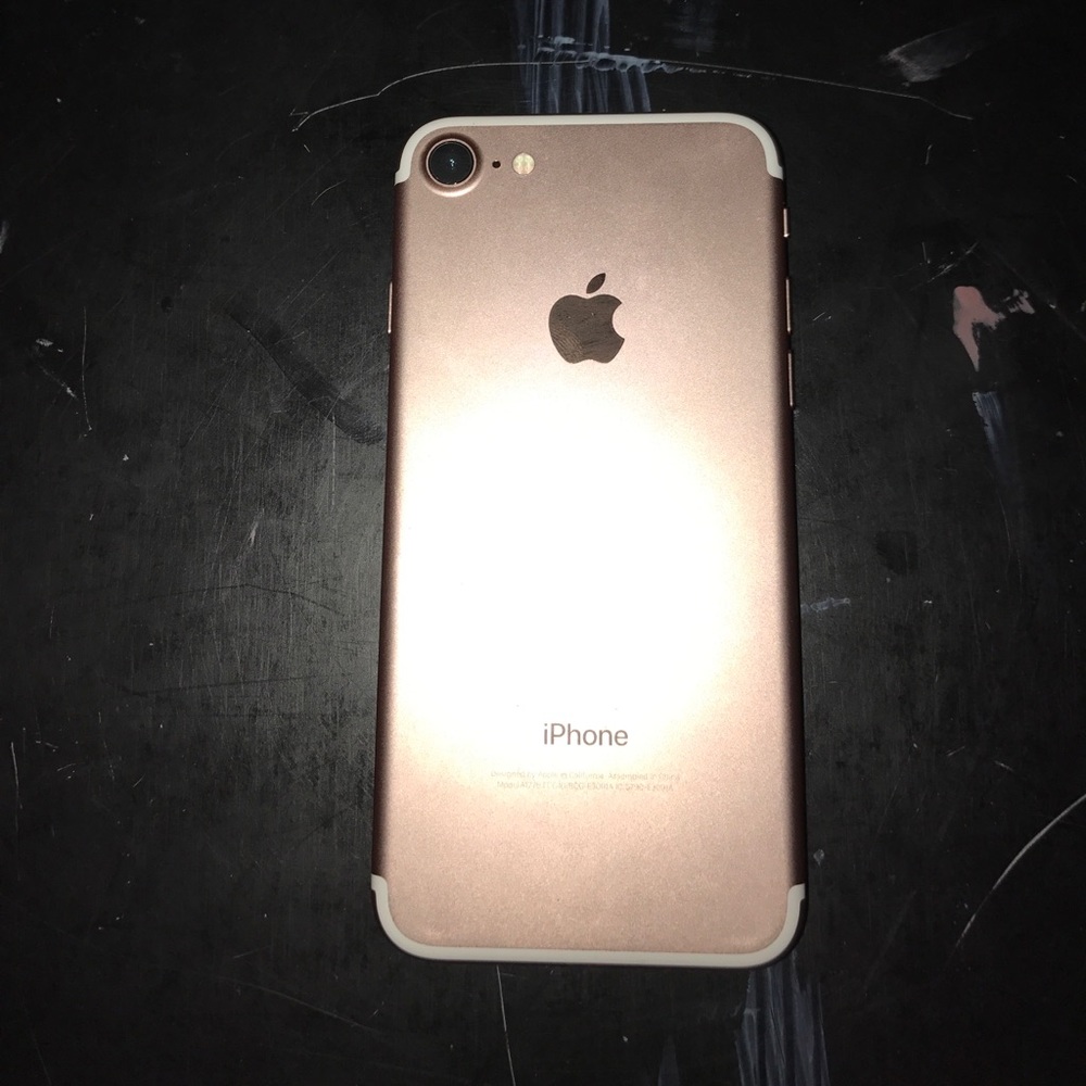 iPhone 7 rose gold 32 GB