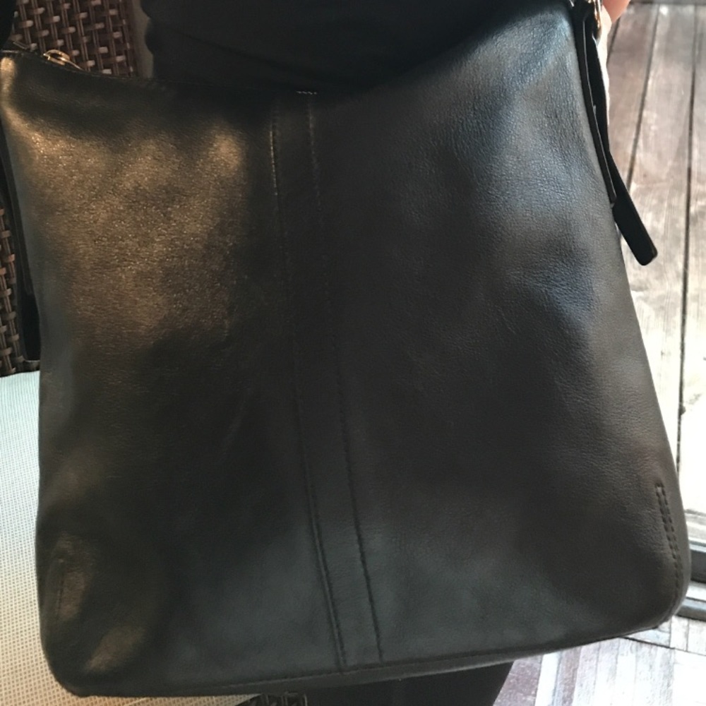 💥JULY 4TH SALE💥COACH Leather Shoulder Bag