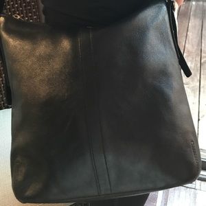 💥JULY 4TH SALE💥COACH Leather Shoulder Bag