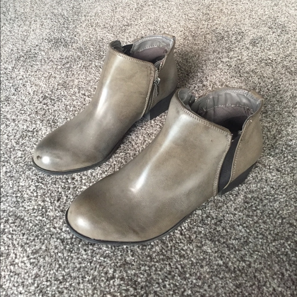 NWOB booties