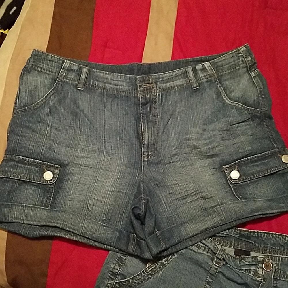 Denim shorts size 18