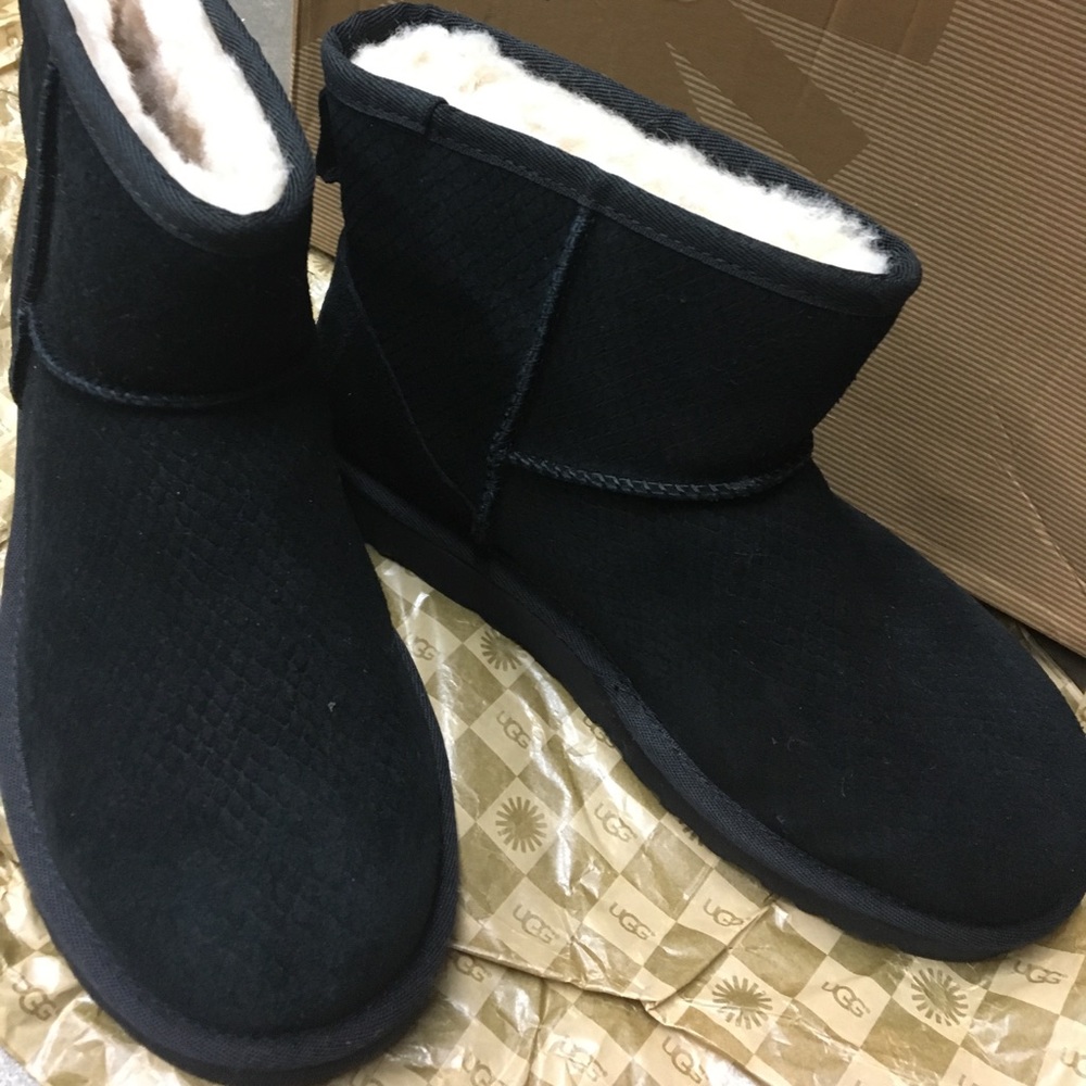 New UGG boots size 7