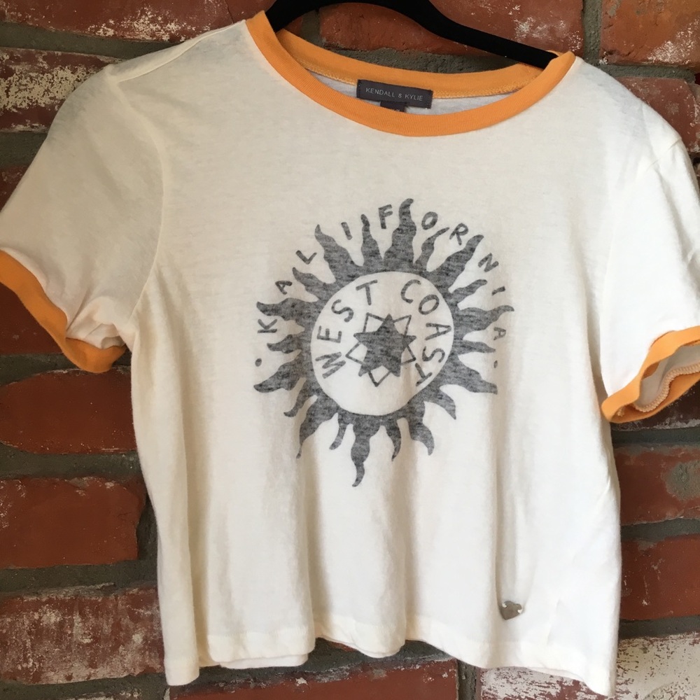 Kendall & Kylie crop top