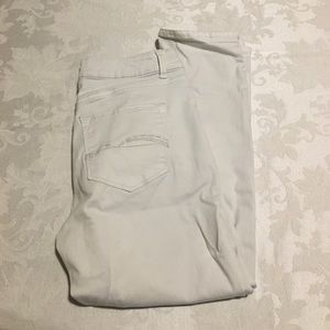 Sonoma crop white jeans