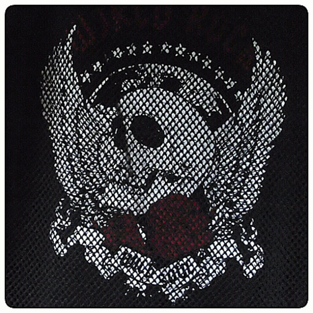DISTRESSED WORLD ROCK FISHNET SKULL TOP! - Picture 4 of 8