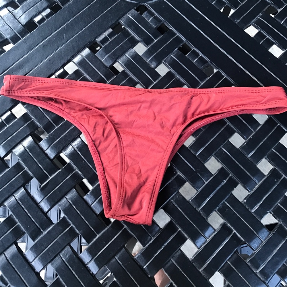 Volcom Itsy Bits Bikini Bottom M - image 4