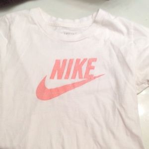 Nike kids tee