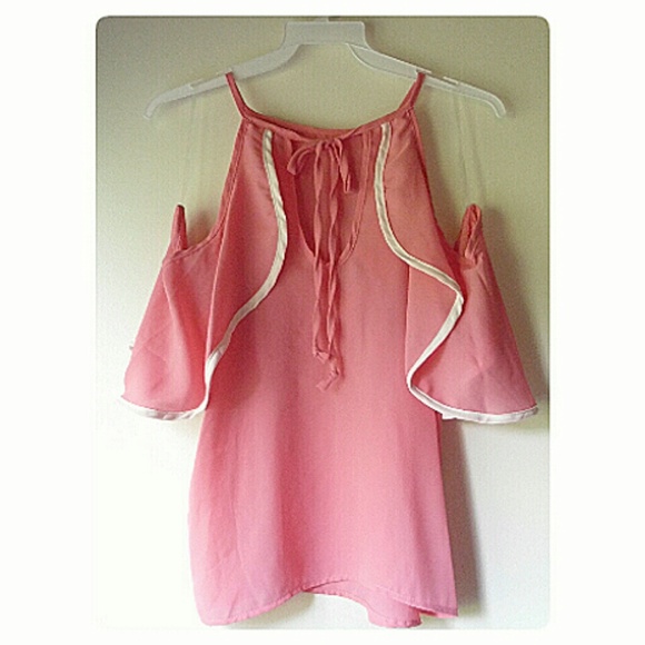 PINK COLD SHOULDER RUFFLE TOP WITH ROSE EMBROIDERY! - Picture 4 of 7