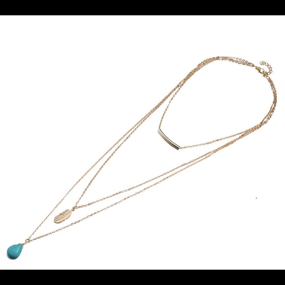 ‼️DEAL INSIDE‼️ Gold Layered Necklace - Picture 7 of 7