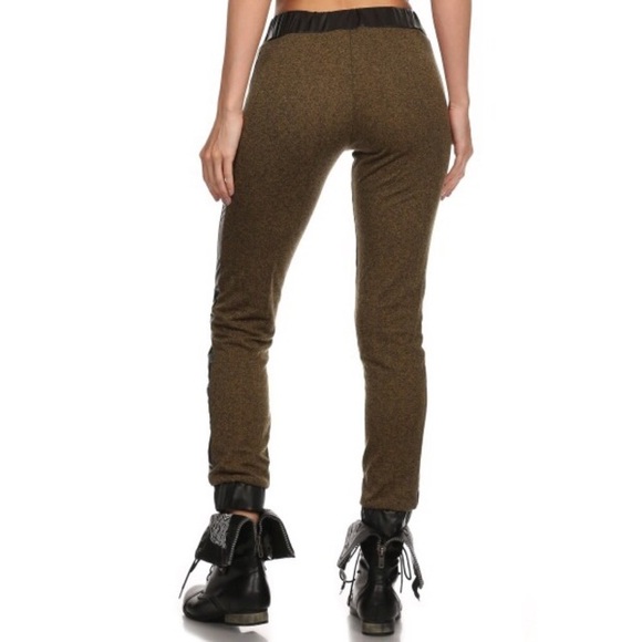 ⬇️SALE! NWT Super Cute Vegan Trim Jogger/Legging - Picture 4 of 6