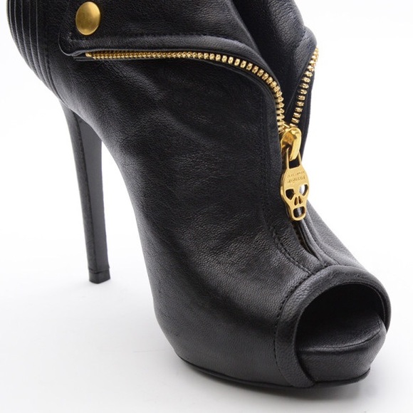 Alexander McQueen Ankle Boots Men Leather Black | B-Exit – B  Alexander McQueen ankle boots