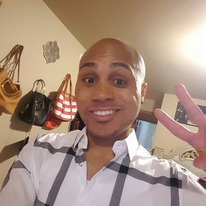 Meet your Posher, Deangelo