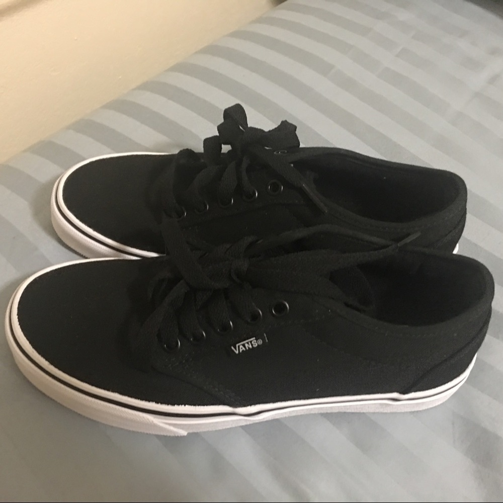 Vans 'Authentic' Sneaker